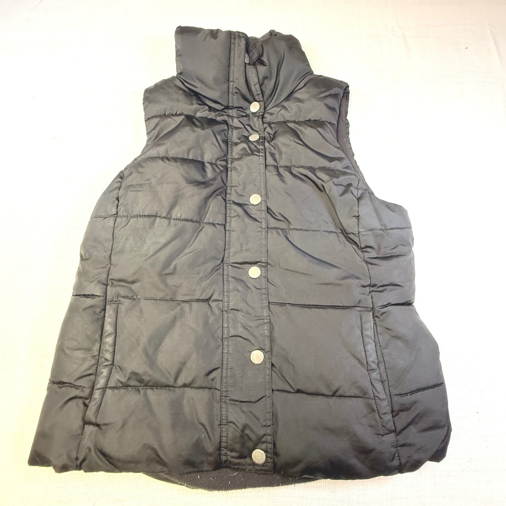 Old Navy Black Puffer Vest Stand Collar Snap Front Sleeveless‎ Quilted Padded